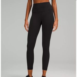Lululemon Black Leggings (same material as Wunder)